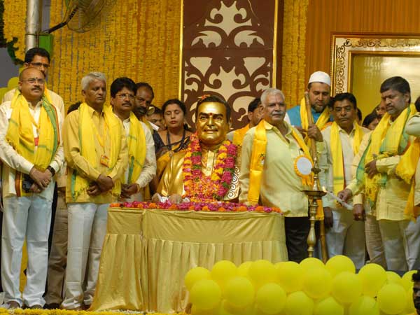 కర్ణాటకలో జరిగిందే తెలంగాణలో రిపీట్