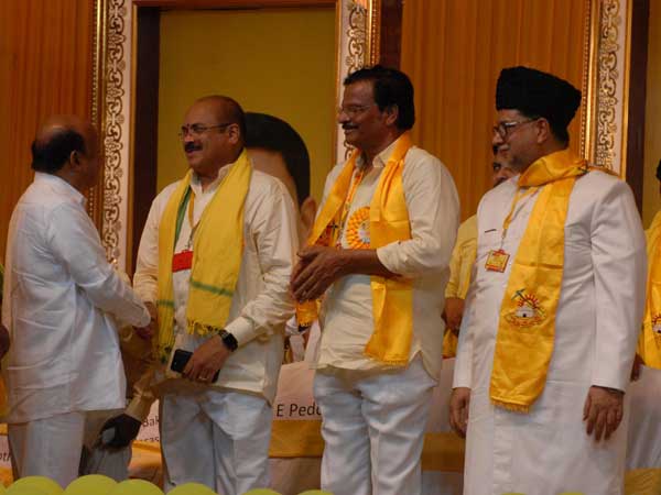 ప్రధాని కావాలని లేదు