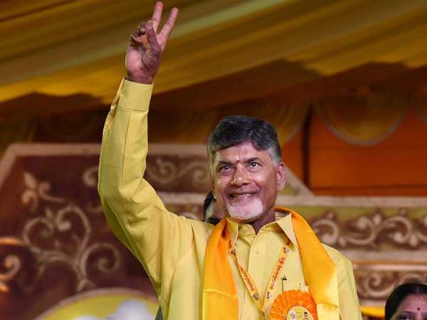 పవన్ కళ్యాణ్ చెప్పారు కానీ రాలేదు