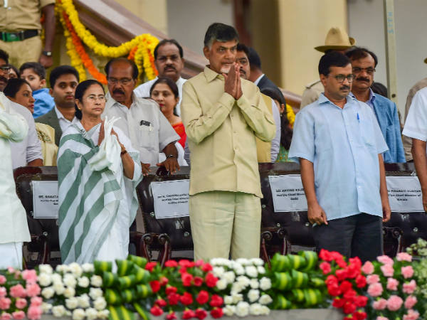 కాంగ్రెస్తో కలిసి వెళ్లేందుకు చంద్రబాబు ప్రయత్నాలు