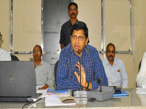 కలెక్టర్...సంచలన నిర్ణయం