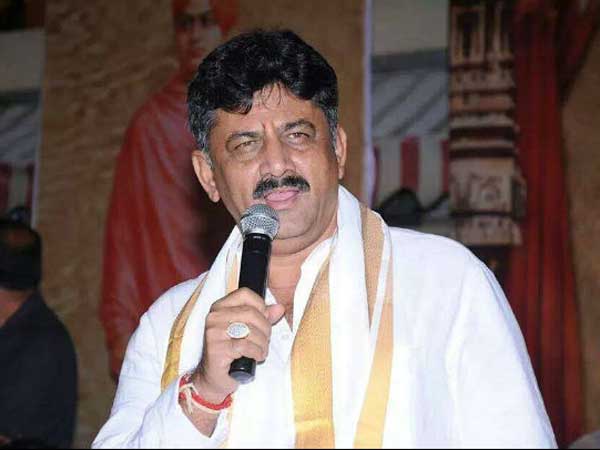 శివకుమార్ వర్సెస్ రేవణ్ణ