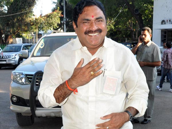 కాంగ్రెస్లోకి ఎర్రబెల్లి మేనల్లుడు