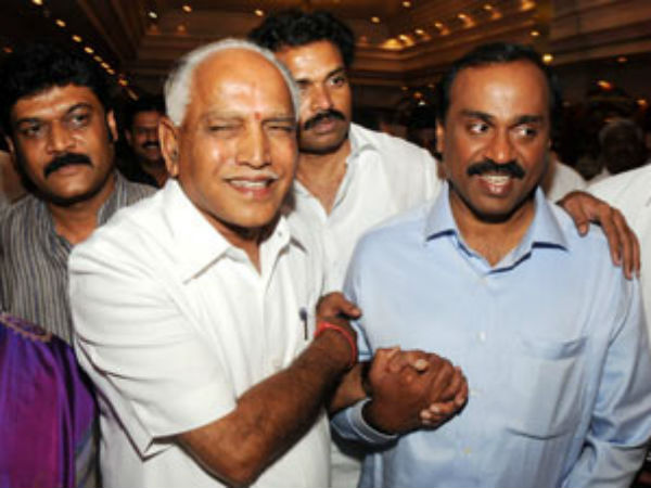 బళ్లారి జిల్లాలోకి నో ఎంట్రీ