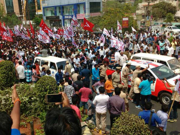 అనంతపురం నుండే పవన్ బస్సు యాత్ర