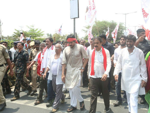 అనంతపురం నుండి శ్రీకాకుళం వరకు బస్సు యాత్ర