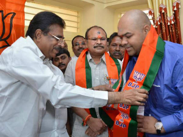 బిజెపిలోకి...ఎందుకంటే?
