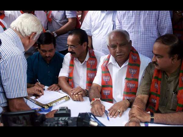 కాంగ్రెస్ లింగాయత్ ఎమ్మెల్యేలపై బిజెపి ఆశలు