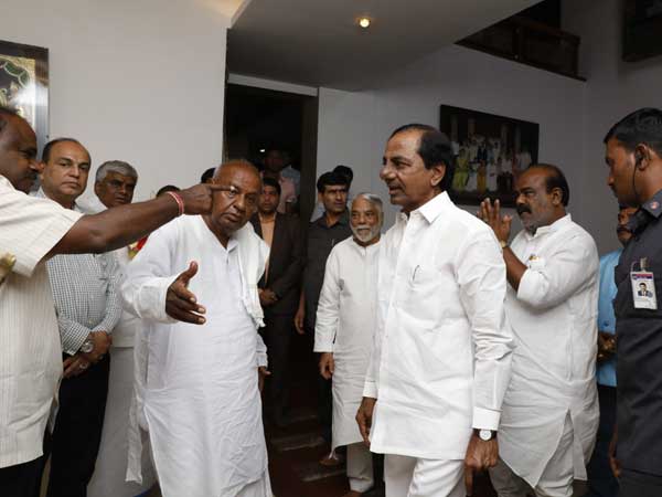 సాదర స్వాగతం