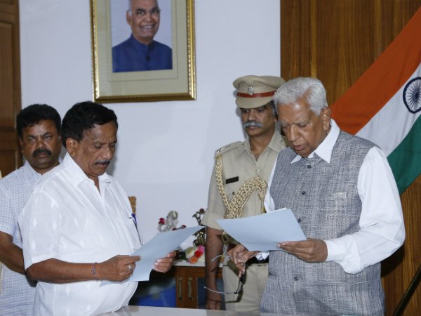 ప్రమాణస్వీకారం