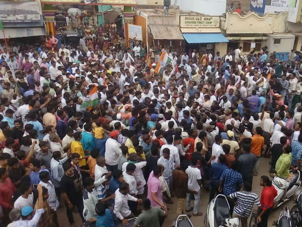 ఆనంద్ సింగ్ హ్యాట్రిక్