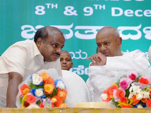 పార్టీ కోసమే పని చేయండి