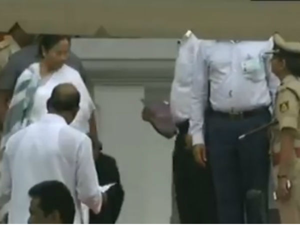 Mamata Banerjee loses cool after being forced to walk, slams Karnataka DGP Mamata Banerjee loses cool after being forced to walk, slams Karnataka DGP