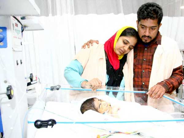 A mother’s struggle to keep her newborn son’s heart beating A mother’s struggle to keep her newborn son’s heart beating