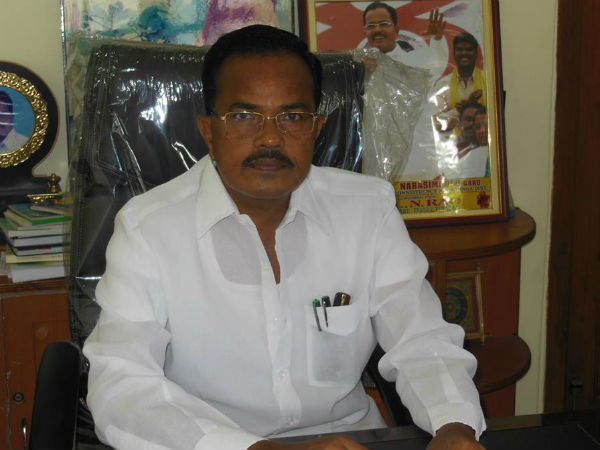 పిరికిపందవు.. కేసీఆర్ అంటే గజగజ: