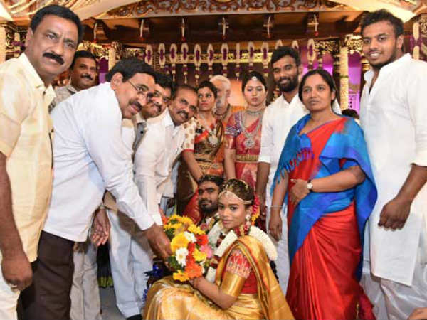 Grand Marriage Of Minister Paritala Sunithas Daughter Sneha Latha marriage Grand Marriage Of Minister Paritala Sunithas Daughter Sneha Latha marriage