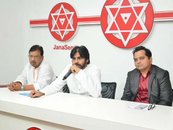 ఆకట్టుకున్న దేవ్