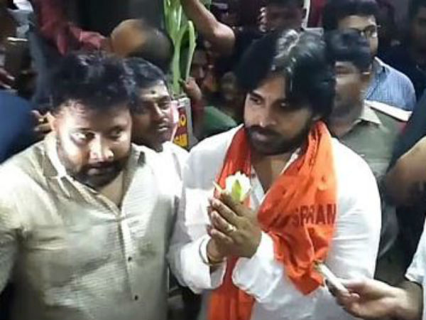 శ్రీకాళహస్తిలో పవన్.. గందరగోళ: