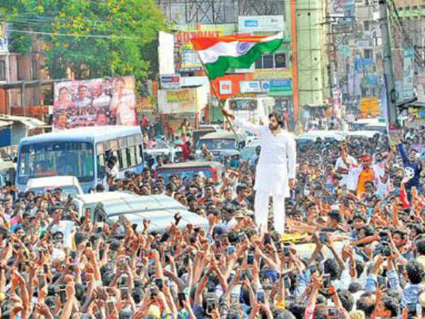 పవన్కూ ఇబ్బంది కలిగించారు..