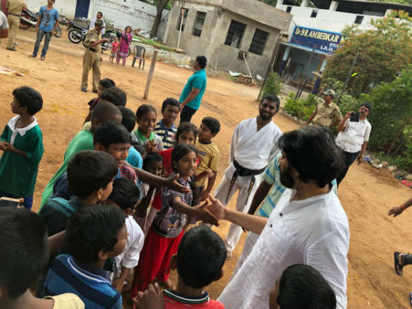కేంద్రం హామీలు నెరవేర్చలేదు