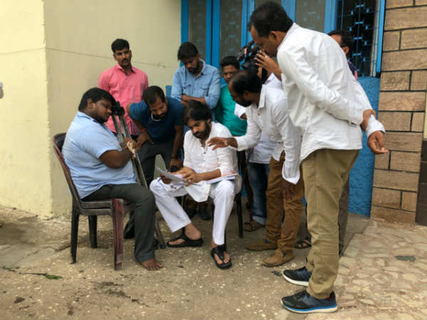 పోరాట యాత్రతో ప్రజల్లోకి