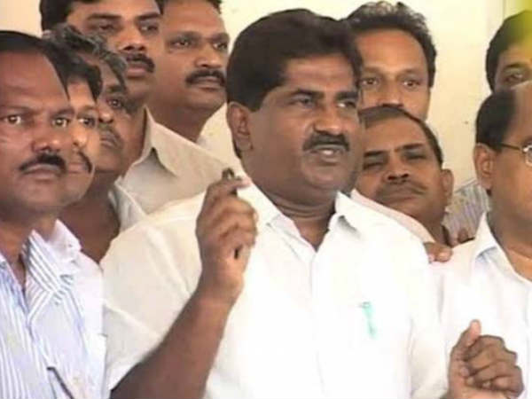 బకాయిలు...చెల్లించలేదు