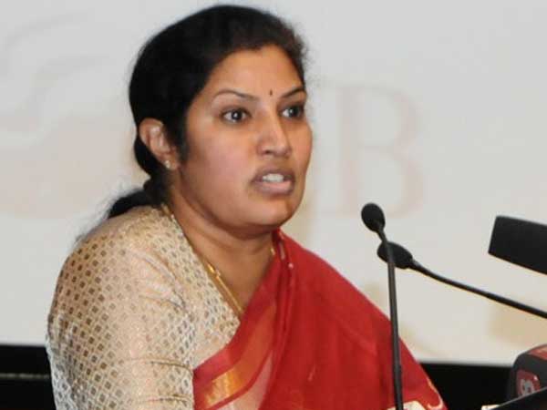 తెలుగువారే టార్గెట్