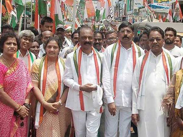 Modi...everything is fake:AP PCC Chief Raghuveera reddy Modi...everything is fake:AP PCC Chief Raghuveera reddy