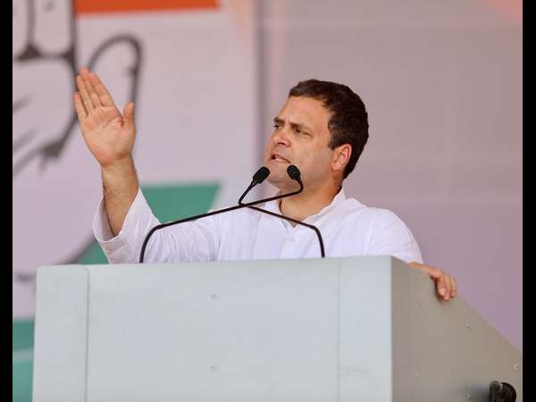 దొంగలను దేశం దాటించారు