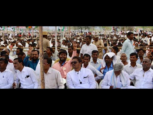 గబ్బర్ సింగ్ లు