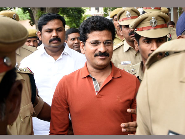 కేసులను వేగంగా ముందుకు తీసుకెళ్లాలని నిర్ణయం