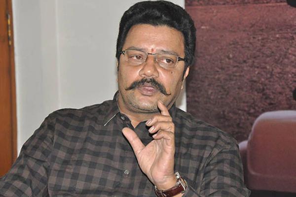 ప్రకాశ్ రాజ్కు అడిగే హక్కు ఉంది