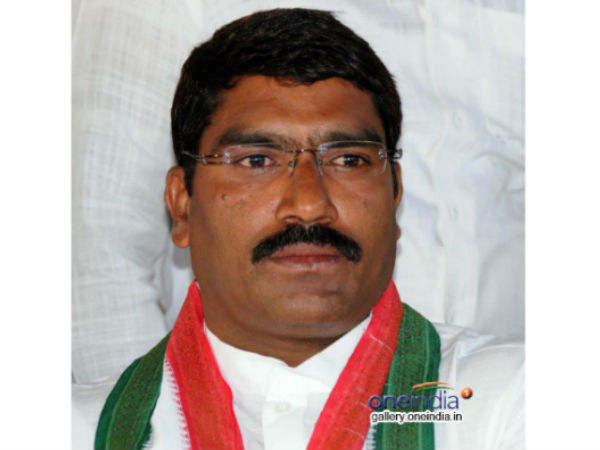 Telangana congress leaders meets Governor Narasimhan Telangana congress leaders meets Governor Narasimhan