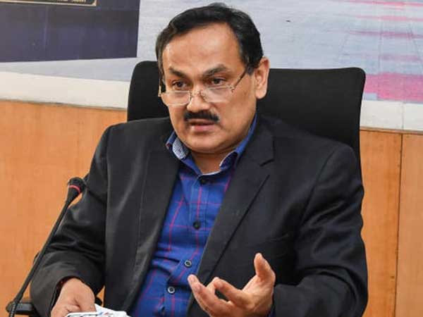 Karnataka Assembly Election 2018: Counting of votes across 38 centres underway amid tight security Karnataka Assembly Election 2018: Counting of votes across 38 centres underway amid tight security