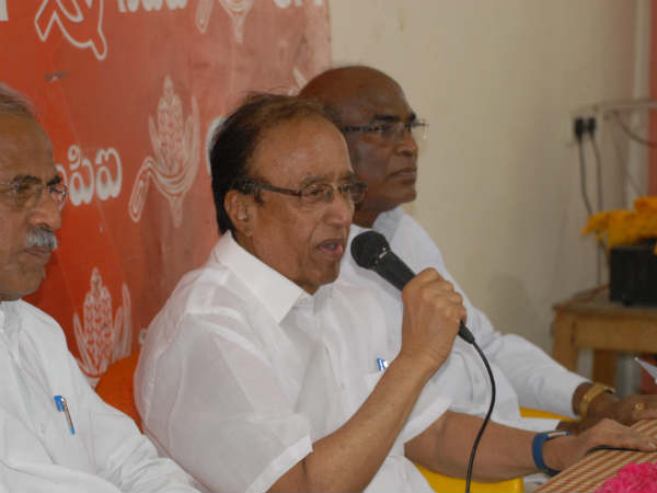 K Chandrasekhar Rao’s front will help BJP: Suravaram Sudhakar Reddy K Chandrasekhar Rao’s front will help BJP: Suravaram Sudhakar Reddy
