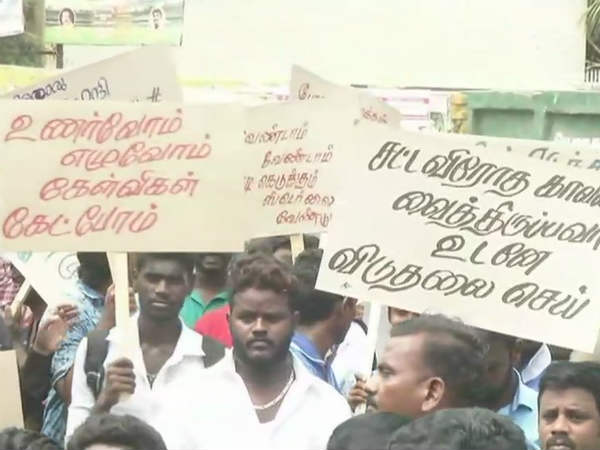 Petrol Bomb Attack On Thoothukudi Police Station Petrol Bomb Attack On Thoothukudi Police Station