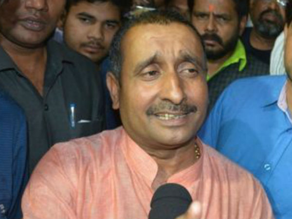 Two arrested for seeking bribe of Rs 1 crore from wife of Unnao rape accused Kuldeep Sengar Two arrested for seeking bribe of Rs 1 crore from wife of Unnao rape accused Kuldeep Sengar