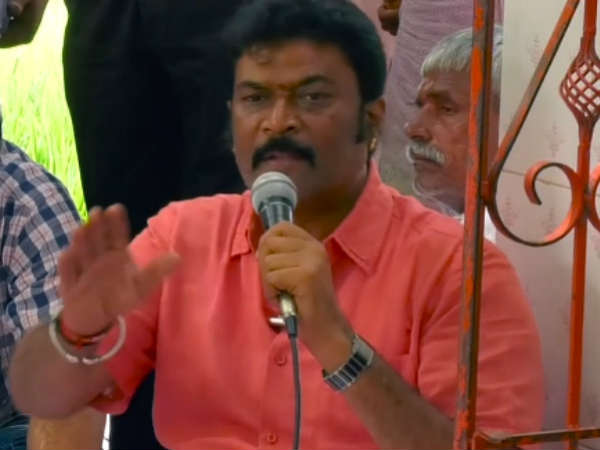 సభకు వస్తారు, ఓటు వేస్తారు