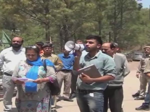 SC takes suo-motu cognisance of lady official who was killed on duty at Himachal SC takes suo-motu cognisance of lady official who was killed on duty at Himachal