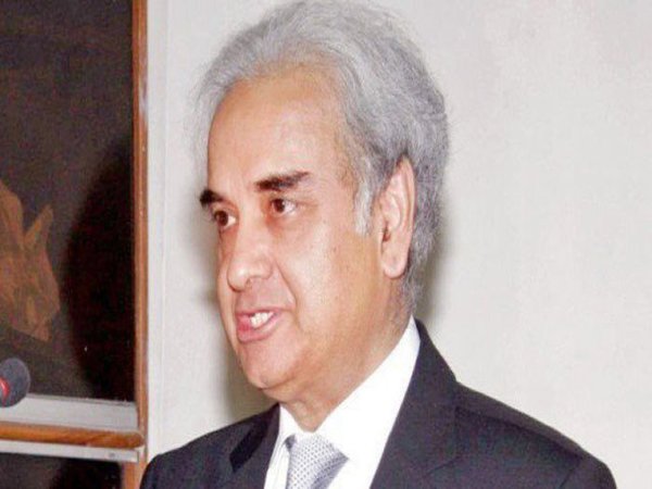 Former chief justice Nasir-ul-Mulk named as caretaker prime minister Former chief justice Nasir-ul-Mulk named as caretaker prime minister