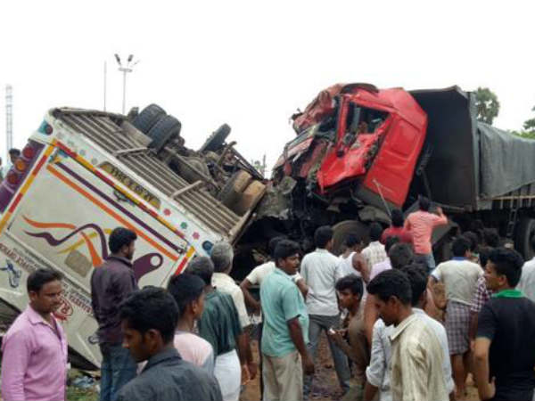 bus accident in vizianagaram: 6 killed bus accident in vizianagaram: 6 killed