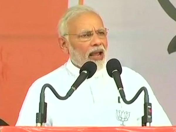 ఎయిర్ ఏషియాలో మోడీ, కేంద్రమంత్రులు కూడా ఉన్నారా?