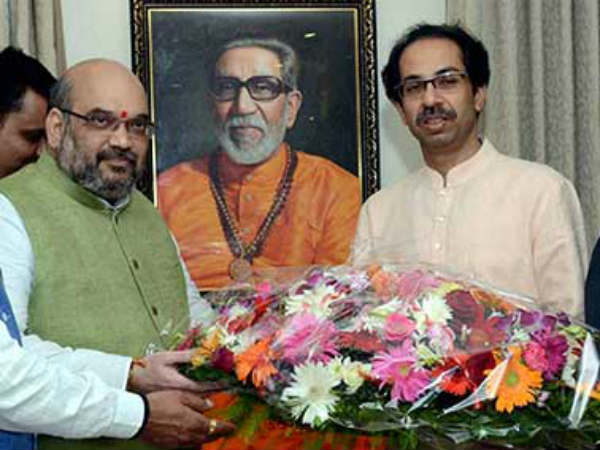 Shiv Sena mocks BJP, Amit Shah ahead of Uddhav Thackeray meet, says party is playing contact campaign ahead of 2019 Shiv Sena mocks BJP, Amit Shah ahead of Uddhav Thackeray meet, says party is playing contact campaign ahead of 2019