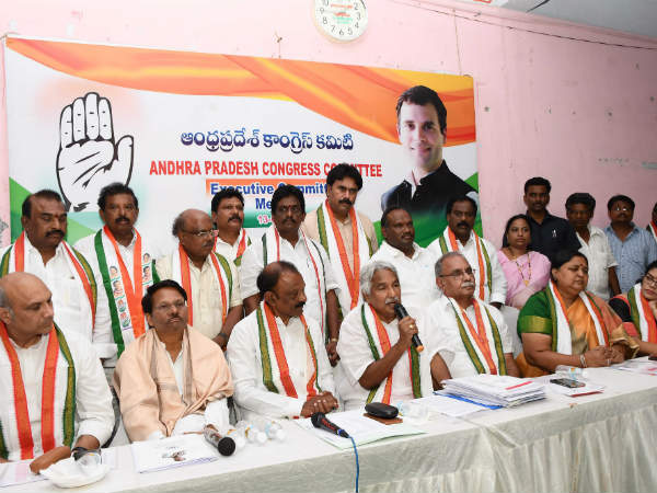 రఘువీరా పనితీరుపై సంతృప్తి
