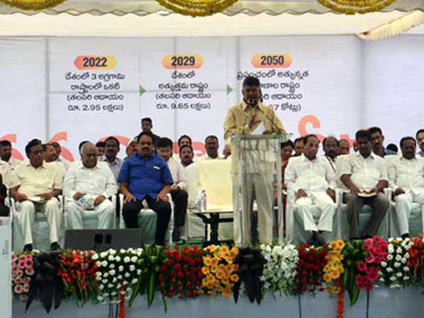 పెద్ద జోక్.. అమరావతి గురించి మోడీకి సింగపూర్ ప్రధాని..