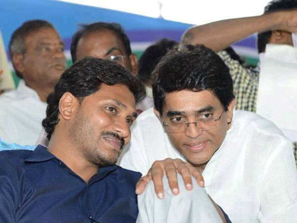 అడక్కుండానే జగన్ మద్దతిచ్చారు