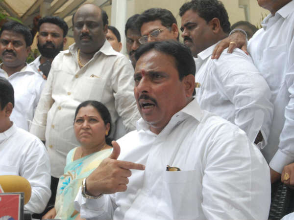 దానం దారిలోనే మరికొందరు నేతలు