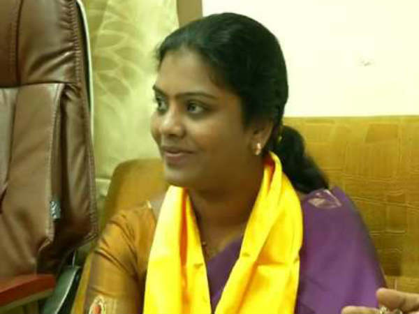 చంద్రబాబుకు...అండగా నిలవాలి
