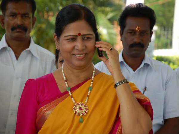 I will not join YSRCP, says galla aruna kumari I will not join YSRCP, says galla aruna kumari