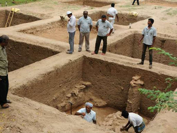 Gold unearthed in Keezhadi site excavations Gold unearthed in Keezhadi site excavations